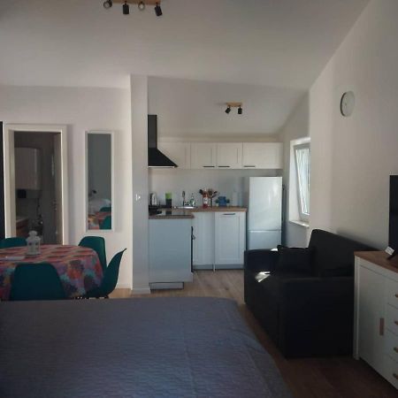 Apartmani Luni プレマントゥーラ エクステリア 写真