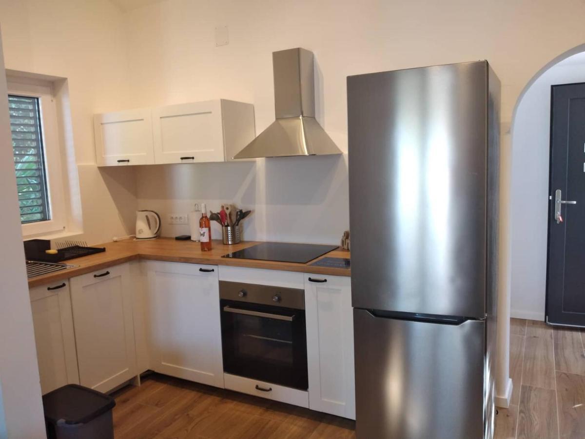Apartmani Luni プレマントゥーラ エクステリア 写真