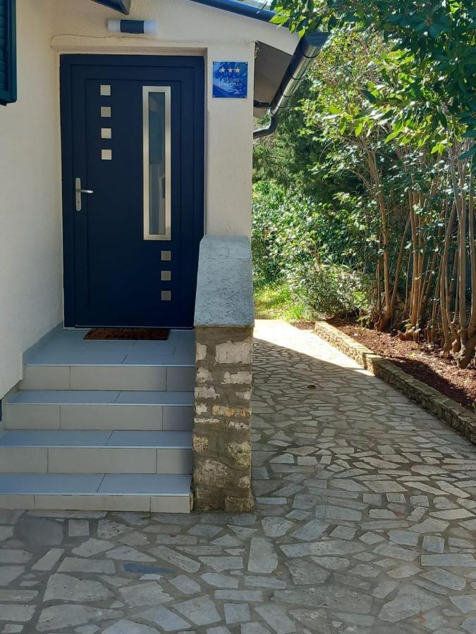 Apartmani Luni プレマントゥーラ エクステリア 写真